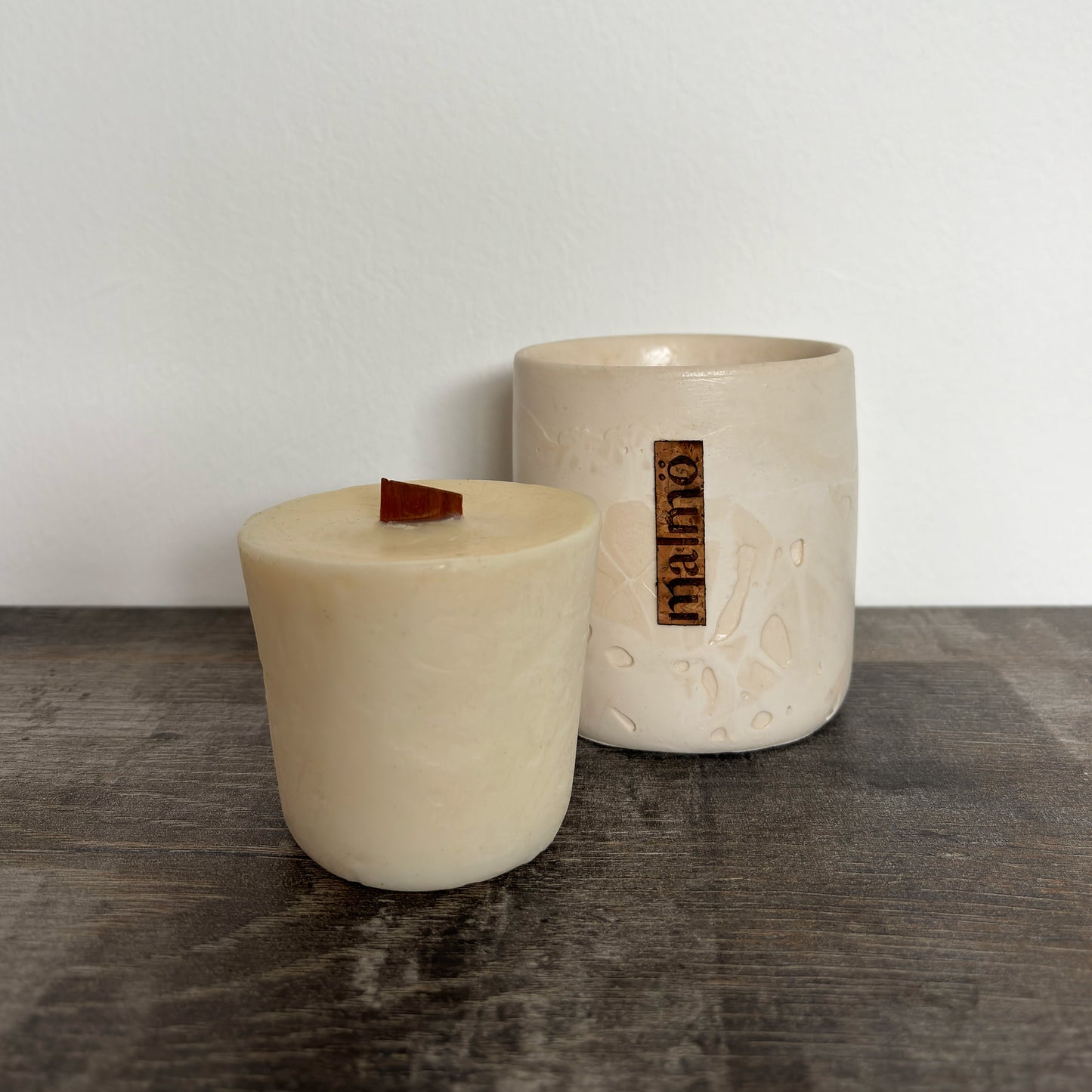 Single Pot RefillThese 100% soy wax refills are designed for use with the Malmö Home Single Pot.
FSC-certified crackle wood wick adds a comforting ambience to your room.
30 hour burnCandle RefillMalmo HomeMalmo HomeSingle Pot Refill